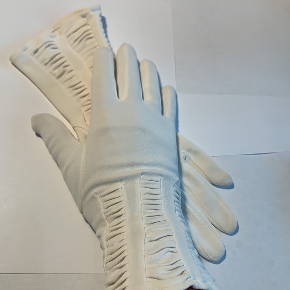 Vintage White Gloves